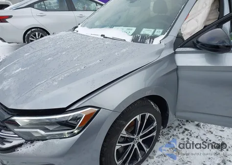 2024 Volkswagen Jetta 1.5T Sport z USA, uszkodzony, nr VIN 3VWBM7BU2RM079989